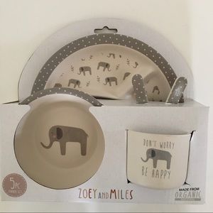 NEW Kids 5pc Dinner Set Food Safe Dishwasher Safe Elephant Theme Gray